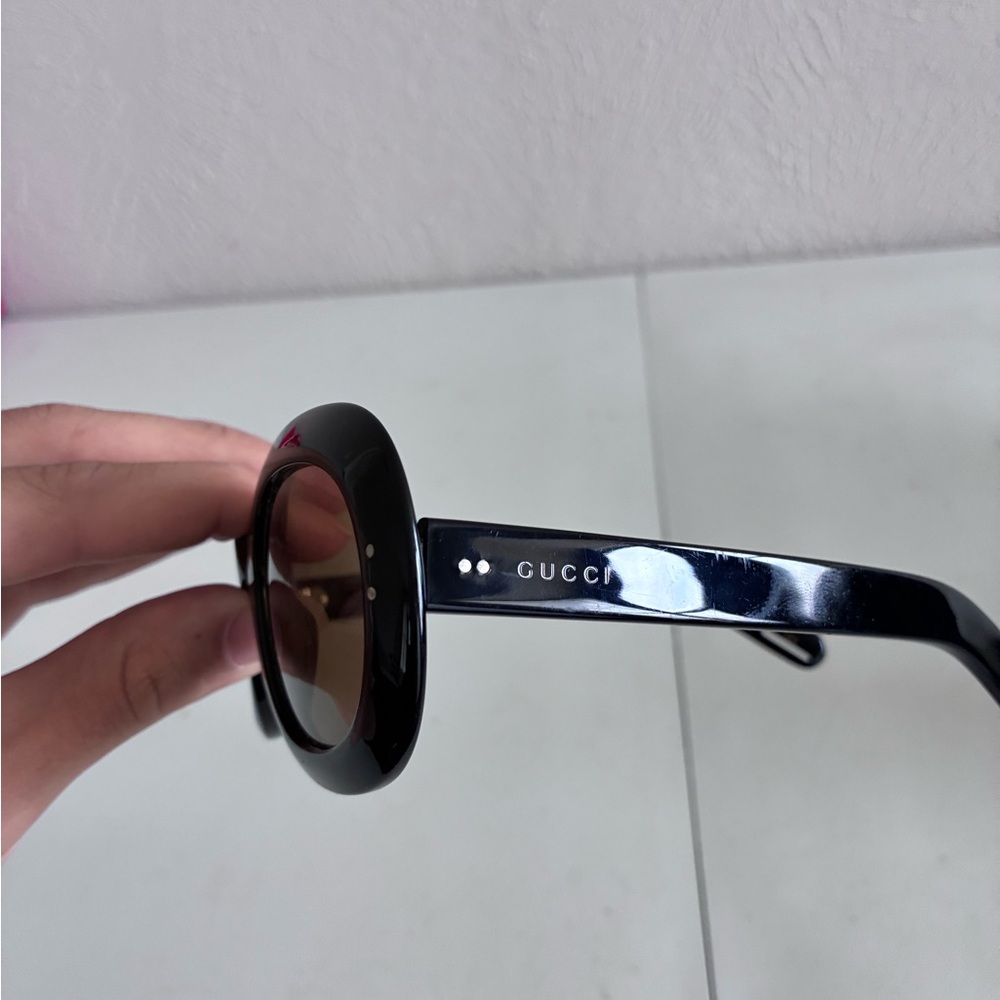 Gucci Sunglasses - Picture 3 of 6